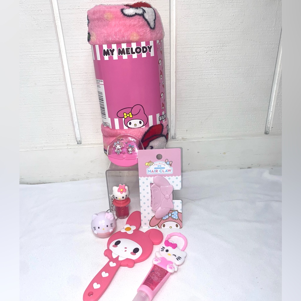 Cute Hello Kitty Bundle